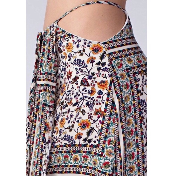 ▪️ Floral Side Cut Maxi Skirt - Picture 2 of 6